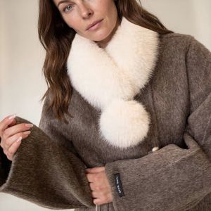 Soft Faux Fur Magnetic Collar with Detacheble Pom-Pom Detail