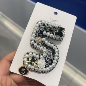 Glamorous Pearl and Crystal 5 Brooch in Black 1570
