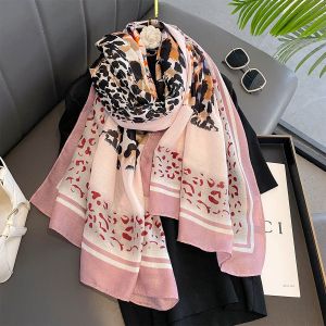 Elegant Leopard Print Cotton Scarf