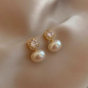Pearl Drop Earrings with Crystals Details