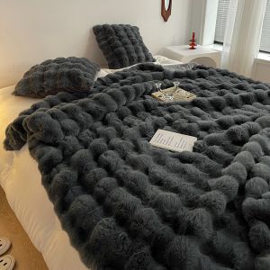 Luxurious faux fur blanket in Dark Grey (100*160cm)