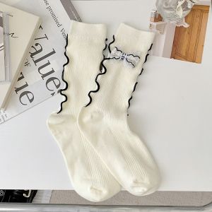 SD089 Chic Cosy Charm Bow-Knot Socks in White