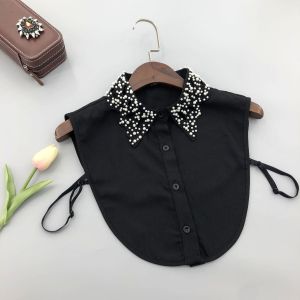 Vintage Inspired Pearly Faux Collar