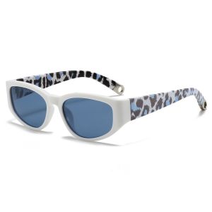 Retro Cat-Eye Sunglasses with Animal Print Arms